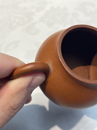 A Chinese Yixing stoneware teapot and cover, signed Hui Mengchen 惠孟臣, 20th C.