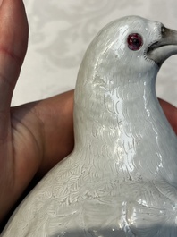 A pair of Chinese famille rose doves, Qianlong