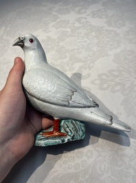 A pair of Chinese famille rose doves, Qianlong