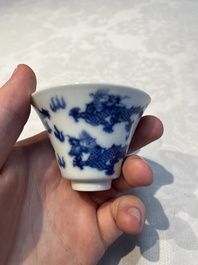 A pair of Chinese blue and white 'Bleu de Hue' 'Dragon' cups, Nhuoc Tham Tran Tang 若深珍藏 mark, 19th C.