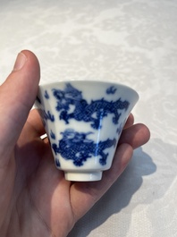 A pair of Chinese blue and white 'Bleu de Hue' 'Dragon' cups, Nhuoc Tham Tran Tang 若深珍藏 mark, 19th C.