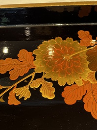 A large Japanese gilt-lacquered 'Rooster' tray, Meiji, ca. 1900
