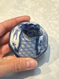 A rare Chinese blue and white five-piece garniture in Dutch Delft style, Kangxi mark, 19th C.