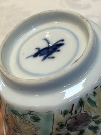 Two Chinese famille verte cups and four saucers, lingzhi and jade marks, Kangxi