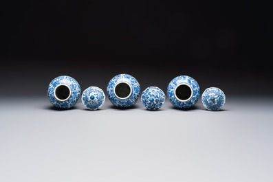 A Chinese blue and white five-piece garniture with floral design, Kangxi