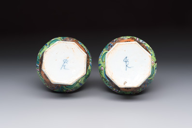 A pair of clobbered Dutch Delft vases, 17th C.