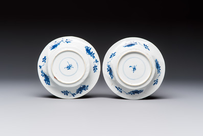 Two Chinese famille verte cups and four saucers, lingzhi and jade marks, Kangxi