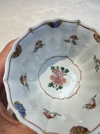 Two Chinese famille verte cups and four saucers, lingzhi and jade marks, Kangxi