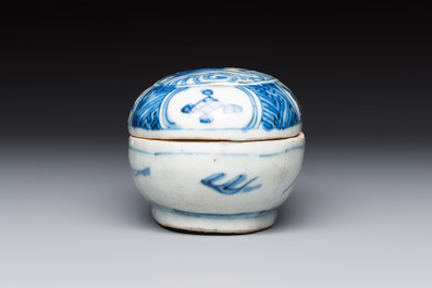 A Chinese blue and white 'Flying horse' betel nut box and cover, Wanli