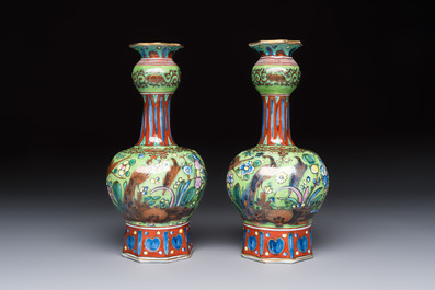 A pair of clobbered Dutch Delft vases, 17th C.
