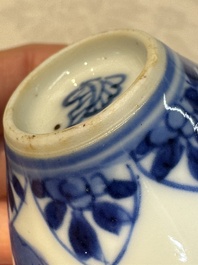 A small Chinese blue and white covered vase and a miniature salt, Kangxi