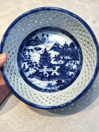 Six Chinese blue and white reticulated baskets with pagodas along a river, Qianlong