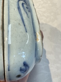 A Chinese blue and white 'Flying horse' betel nut box and cover, Wanli