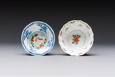 Two Chinese famille verte cups and four saucers, lingzhi and jade marks, Kangxi