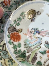 Two Chinese famille verte cups and four saucers, lingzhi and jade marks, Kangxi