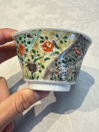 Two Chinese famille verte cups and four saucers, lingzhi and jade marks, Kangxi