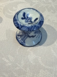 A small Chinese blue and white covered vase and a miniature salt, Kangxi