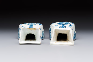 A pair of Chinese blue and white 'Antiquities' wall pocket vases, Kangxi