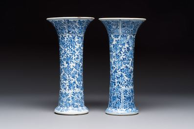 A Chinese blue and white five-piece garniture with floral design, Kangxi