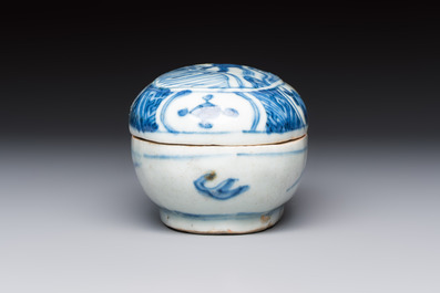 A Chinese blue and white 'Flying horse' betel nut box and cover, Wanli