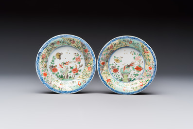 Two Chinese famille verte cups and four saucers, lingzhi and jade marks, Kangxi