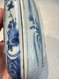 A Chinese blue and white 'Flying horse' betel nut box and cover, Wanli
