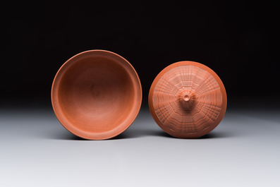 An English 4-piece engine-turned redware tea service, pseudo-Chinese marks, 2nd half 18th C.