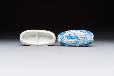 A Chinese blue and white 'Flying horse' betel nut box and cover, Wanli