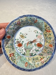 Two Chinese famille verte cups and four saucers, lingzhi and jade marks, Kangxi