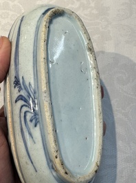 A Chinese blue and white 'Flying horse' betel nut box and cover, Wanli