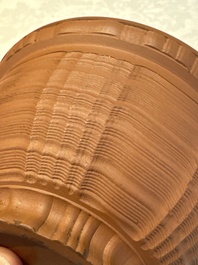 An English 4-piece engine-turned redware tea service, pseudo-Chinese marks, 2nd half 18th C.