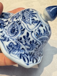 A Chinese blue and white five-piece garniture with floral design, Kangxi
