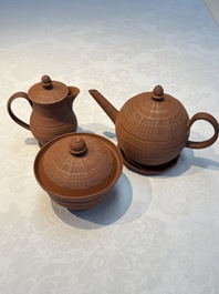 An English 4-piece engine-turned redware tea service, pseudo-Chinese marks, 2nd half 18th C.