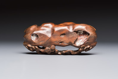 A Chinese carved red coral 'Birds and Flowers' group on a wooden stand, 19/20th C.