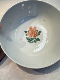 A Chinese famille verte 'Mythical Beasts' bowl, Lu Yi Tang 菉漪堂 mark, Kangxi