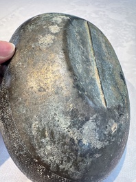 A Chinese archaic bronze two-handled cup with 'Leiwen' design, late Spring and Autumn period
