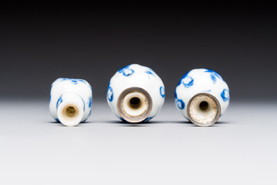 13 Chinese blue and white wares and four sets of Japanese Imari cups and saucers, 17/18th C.