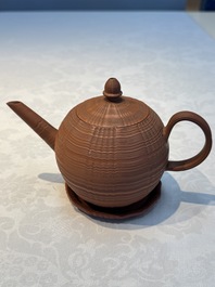 An English 4-piece engine-turned redware tea service, pseudo-Chinese marks, 2nd half 18th C.