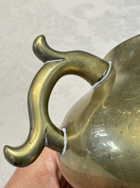 A Chinese bronze handled censer and stand, 17/18th C.