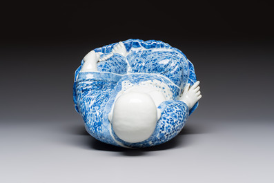A fine Chinese blue and white Milefo Buddha on a wooden stand, Wei Hongtai Zao 魏洪泰造 mark, Republic