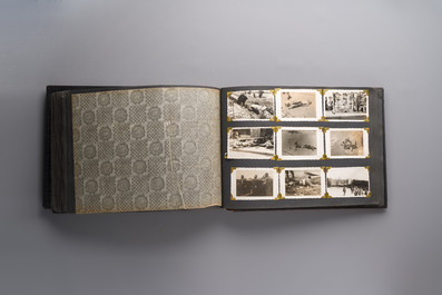 (Graphic content!) A photo album with views of China and Southeast Asia, incl. French military presence, wartime scenes and executions, 20th C.