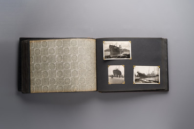 (Graphic content!) A photo album with views of China and Southeast Asia, incl. French military presence, wartime scenes and executions, 20th C.