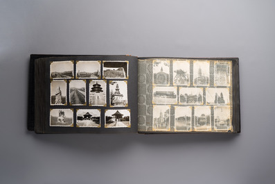 (Graphic content!) A photo album with views of China and Southeast Asia, incl. French military presence, wartime scenes and executions, 20th C.