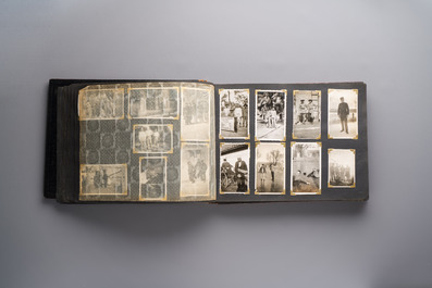 (Graphic content!) A photo album with views of China and Southeast Asia, incl. French military presence, wartime scenes and executions, 20th C.