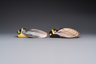 A collection of 19 French &lsquo;Cicada&rsquo; wall pocket vases, 20th C.