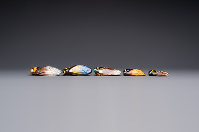 A collection of 19 French &lsquo;Cicada&rsquo; wall pocket vases, 20th C.