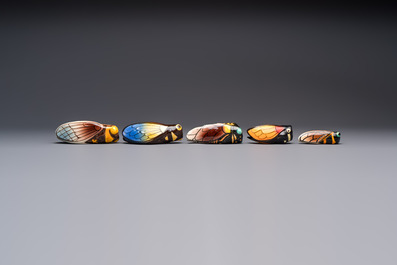 A collection of 19 French &lsquo;Cicada&rsquo; wall pocket vases, 20th C.