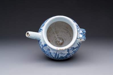 A blue and white Italian wet drug jar inscribed 'Ros. comp.', Savona, 18th C.