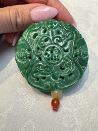A group of ten Chinese hardstone and cherry amber carvings, 20th C.