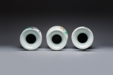 Three Chinese famille rose vases, signed Hu Yuanxin 胡源鑫, Luo Yisheng 羅義盛 and Wang Shengtai 汪生泰, 20th C.